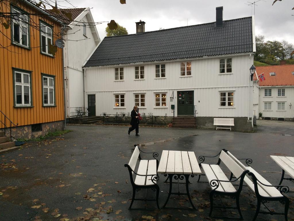 Gjestehuset Ibsen Grimstad (Aust-Agder) Quarto foto