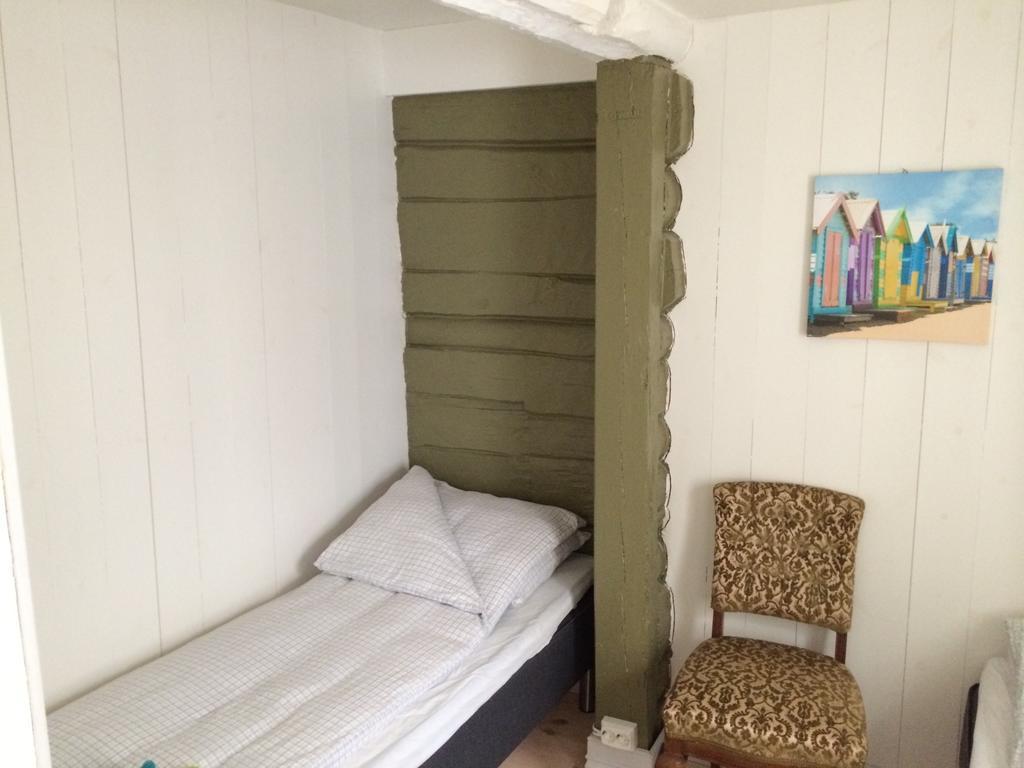 Gjestehuset Ibsen Grimstad (Aust-Agder) Quarto foto
